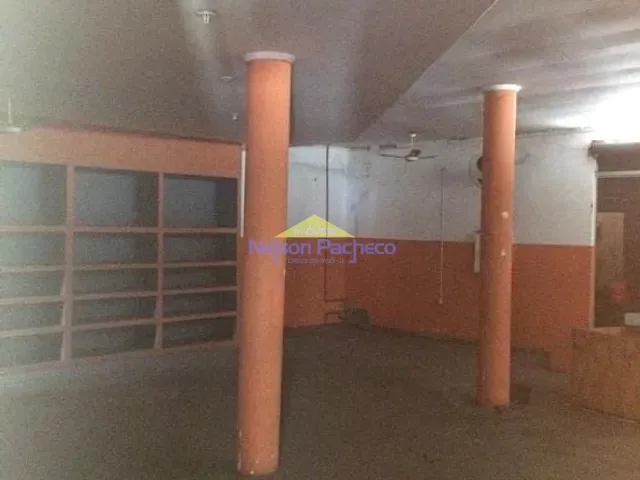 Galpão / Barracão com 112m², à venda, no bairro Centro em Capivari