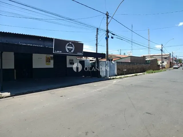 Galpão / Barracão com 306m², à venda, no bairro Vila Nova em Cosmópolis
