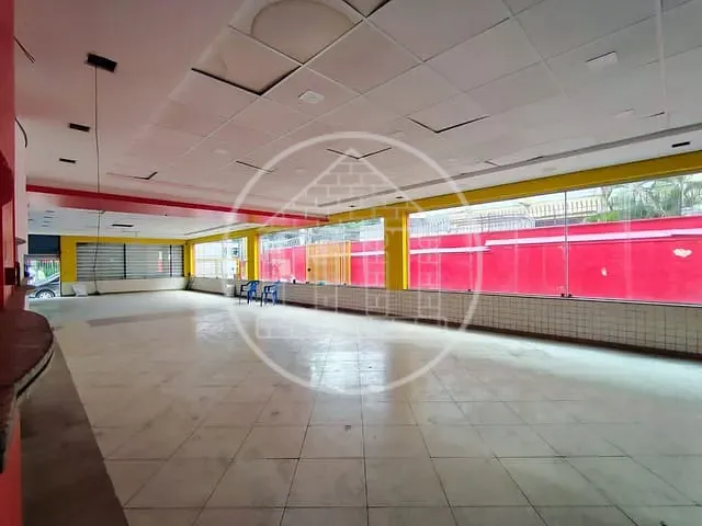 Galpão / Barracão com 373m², para alugar, no bairro Santo Amaro em São Paulo
