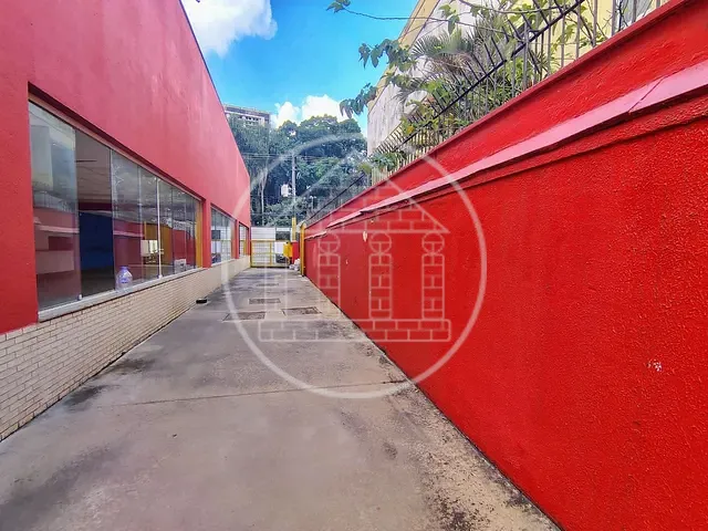 Galpão / Barracão com 373m², para alugar, no bairro Santo Amaro em São Paulo