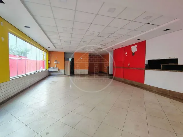 Galpão / Barracão com 373m², para alugar, no bairro Santo Amaro em São Paulo