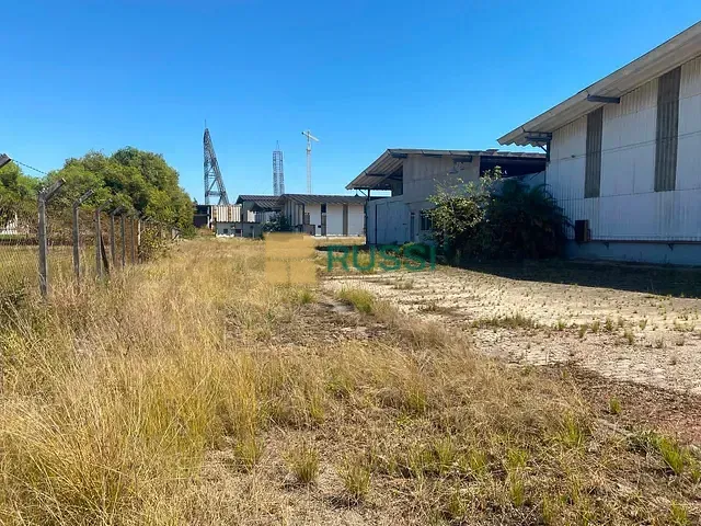 Galpão / Barracão com 20000m², para alugar, no bairro Rio Abaixo em Jacareí