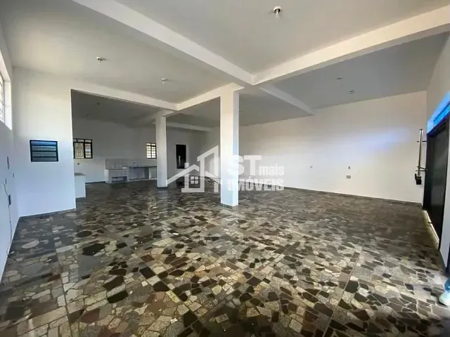 Galpão / Barracão com 360m², para alugar, no bairro Vila Euclídes em Andradas