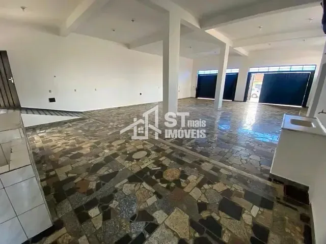 Galpão / Barracão com 360m², para alugar, no bairro Vila Euclídes em Andradas