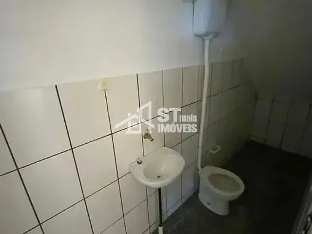 Galpão / Barracão com 360m², para alugar, no bairro Vila Euclídes em Andradas