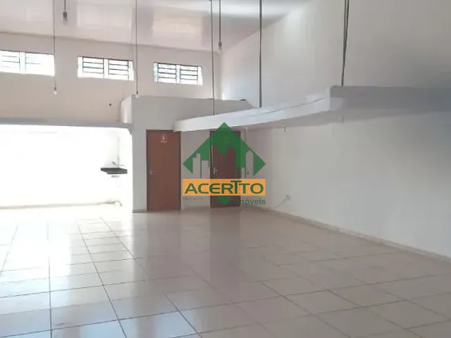Galpão / Barracão com 200m², para alugar, no bairro Vila Nova em Araçatuba