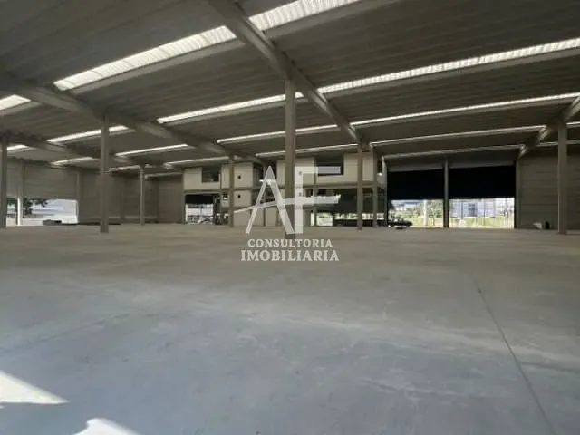 Galpão / Barracão com 10m², para alugar, no bairro Loteamento Industrial em Taubaté
