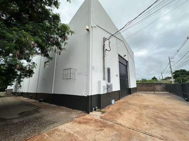 Galpão / Barracão para alugar, no bairro Vila Atalaia em Cambé
