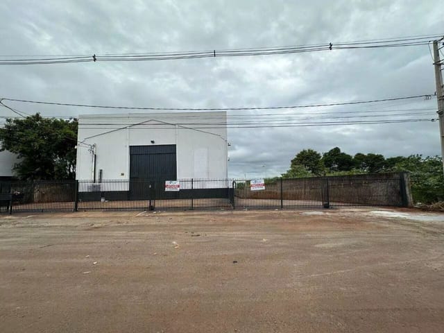 Galpão / Barracão para alugar, no bairro Vila Atalaia em Cambé