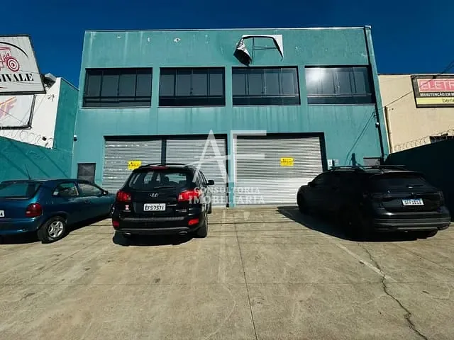 Galpão / Barracão com 700m², para alugar, no bairro Campos Elíseos em Taubaté