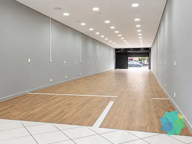 Galpão / Barracão com 240m², à venda ou para alugar, no bairro Jardim Paraíso em Salto