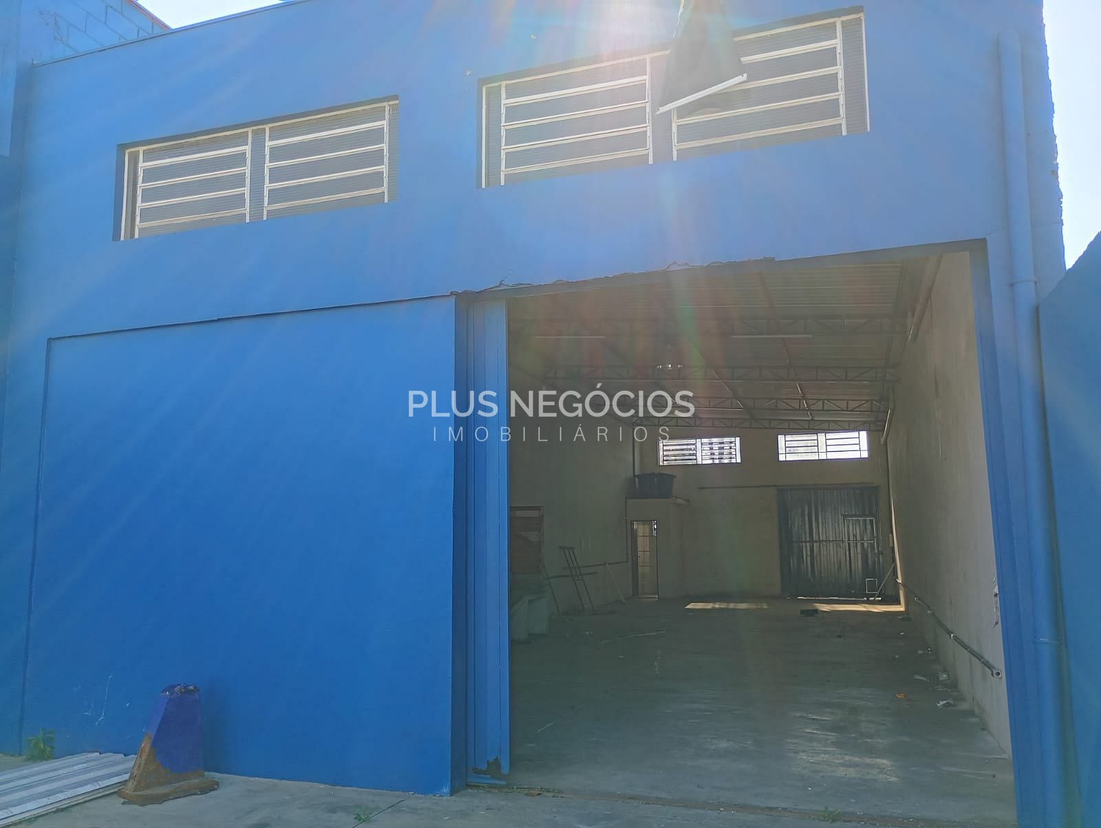 Depósito-Galpão, 190 m² - Foto 1