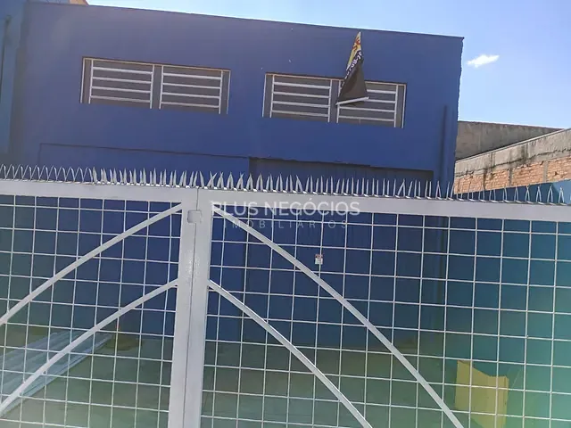 Galpão / Barracão com 250m², para alugar, no bairro Jardim Santa Bárbara em Sorocaba