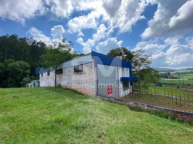 Galpão / Barracão com 250m², para alugar, no bairro Zona Rural em Xaxim