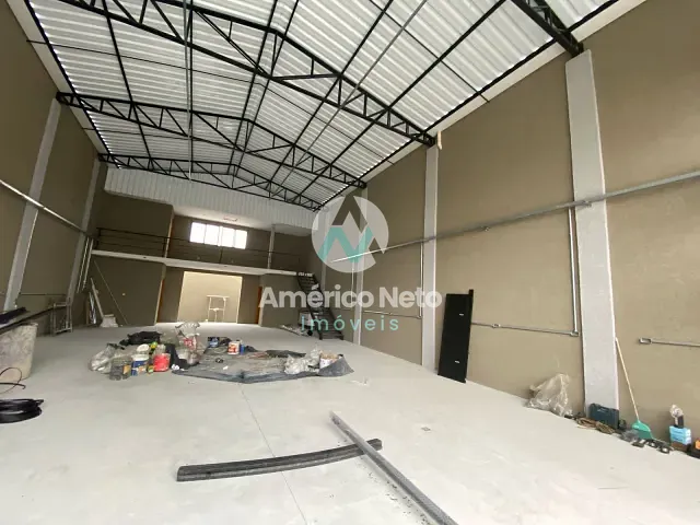Galpão / Barracão com 230m², para alugar, no bairro Vila Califórnia em São Paulo