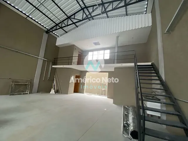 Galpão / Barracão com 230m², para alugar, no bairro Vila Califórnia em São Paulo