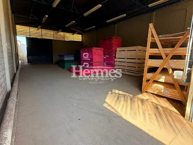 Galpão / Barracão com 400m², para alugar, no bairro Jardim América em Paulínia