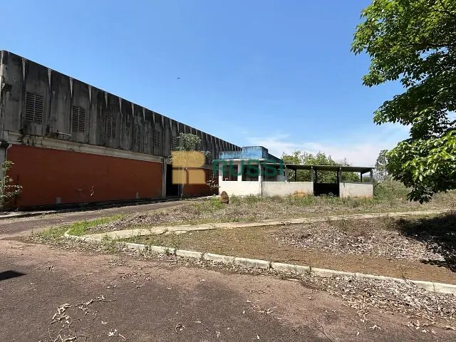 Galpão / Barracão com 30000m², para alugar, no bairro Jardim Maria Cândida em Caçapava