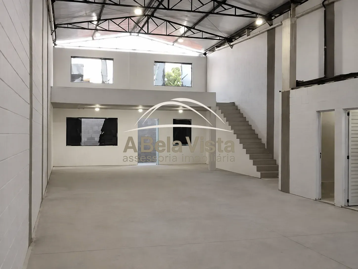 Depósito-Galpão, 216 m² - Foto 1