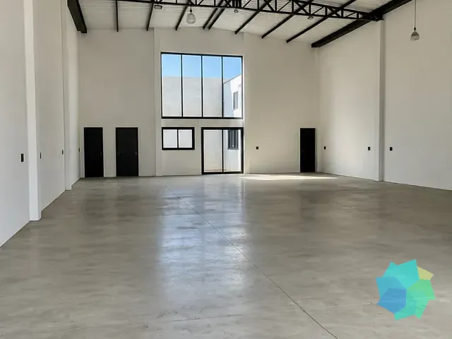 Galpão / Barracão com 338m², para alugar, no bairro Jardim Planalto em Salto