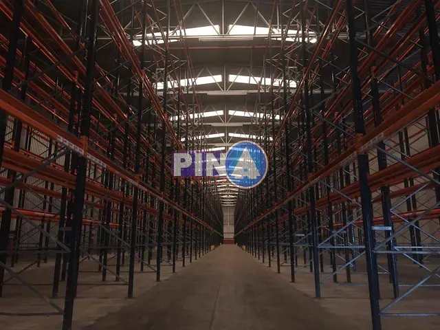 Galpão / Barracão com 3200m², para alugar, no bairro Polo Empresarial Goiás - Etapa III em Aparecida de Goiânia