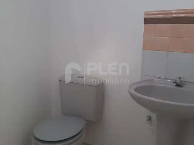 Galpão / Barracão para alugar, no bairro Parque Casa de Pedra em São Paulo