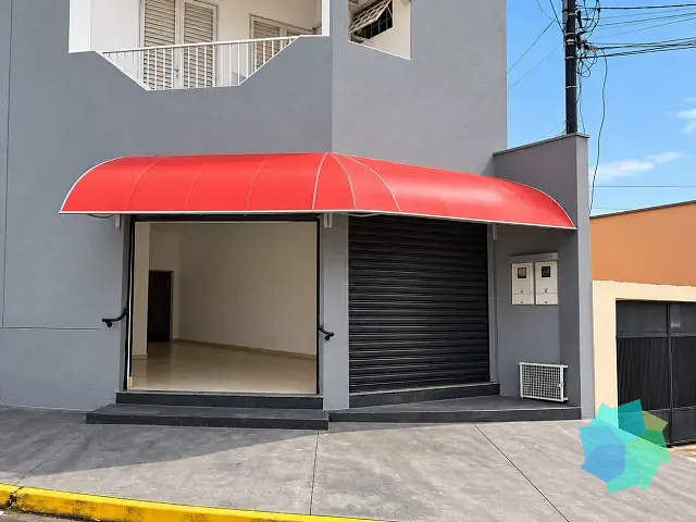 Galpão / Barracão com 200m², para alugar, no bairro Loteamento Terras de São Pedro e São Paulo em Salto