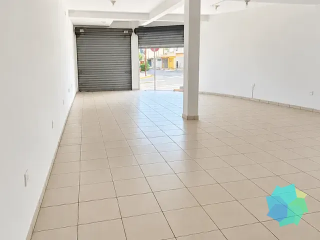 Galpão / Barracão com 200m², para alugar, no bairro Loteamento Terras de São Pedro e São Paulo em Salto