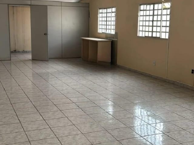 Galpão / Barracão para alugar, no bairro Vila Atalaia em Cambé