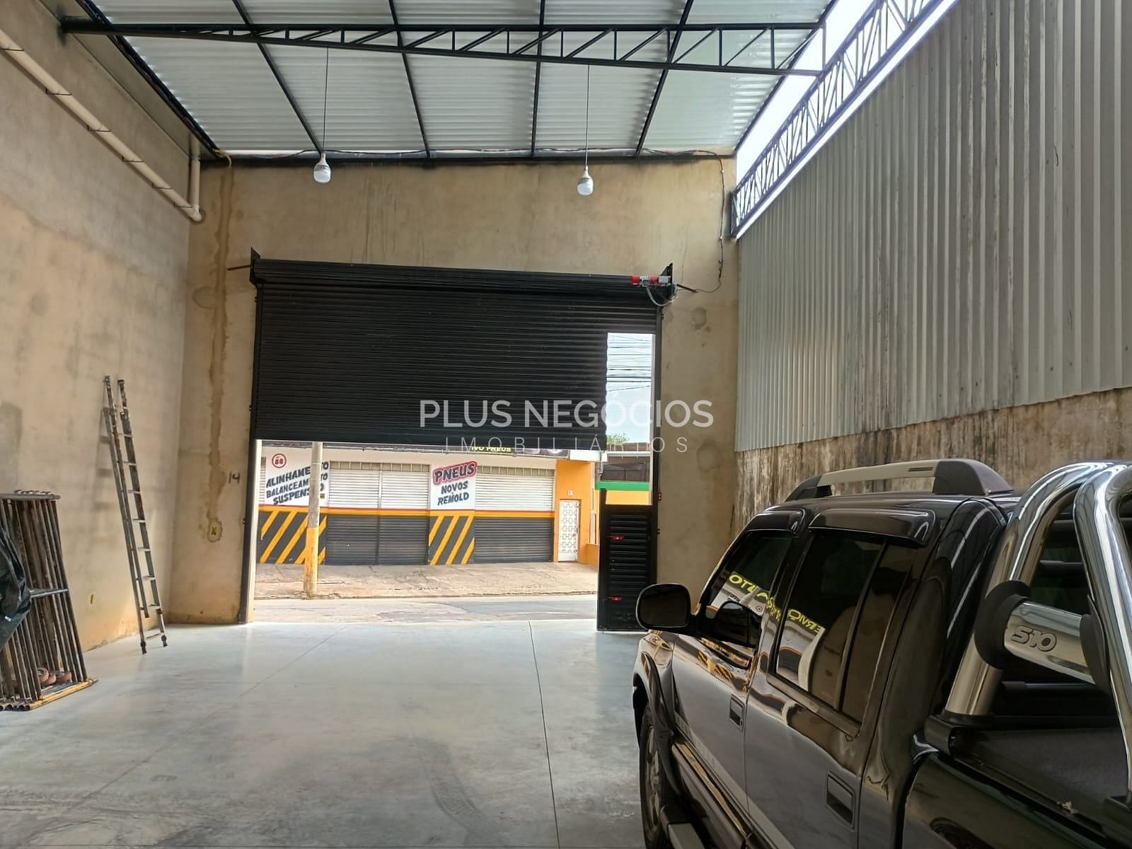 Depósito-Galpão-Armazém para alugar, 250m² - Foto 4