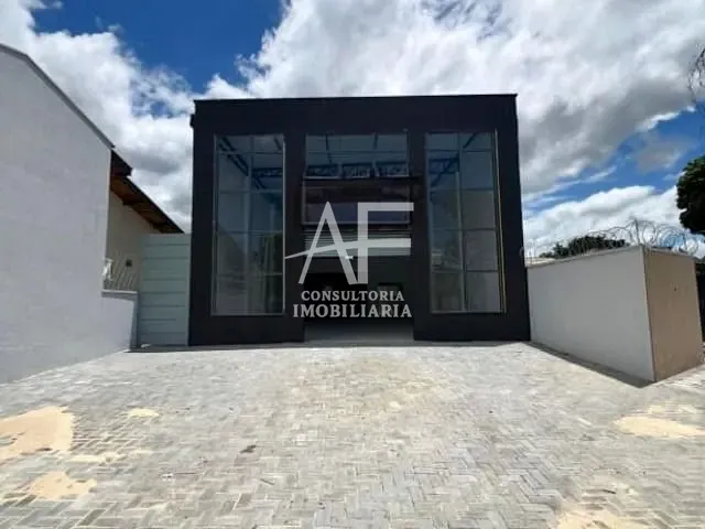 Galpão / Barracão com 300m², para alugar, no bairro Vila São José em Taubaté