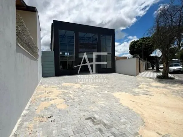 Galpão / Barracão com 300m², para alugar, no bairro Vila São José em Taubaté