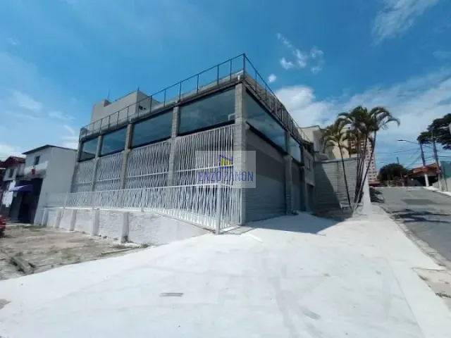 Galpão / Barracão com 500m², para alugar, no bairro Nova Petrópolis em São Bernardo do Campo