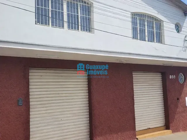 Galpão / Barracão com 518m², para alugar, no bairro Jardim Guaxupé em Guaxupé