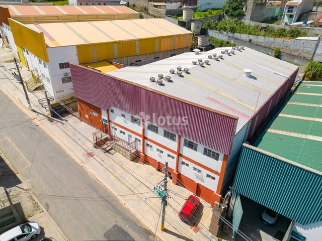 Galpão / Barracão com 1000m², para alugar, no bairro Guaturinho em Cajamar