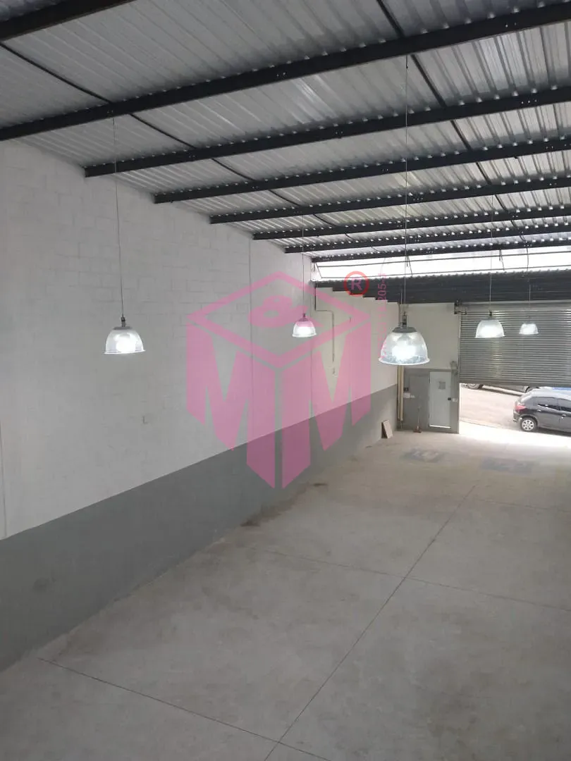 Depósito-Galpão, 197 m² - Foto 1