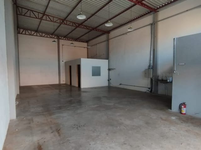 Galpão / Barracão para alugar, no bairro Jardim Imperatriz em Cambé