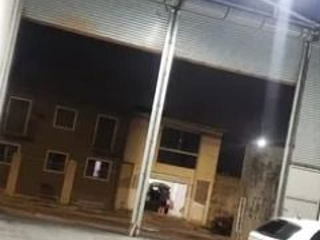 Galpão / Barracão com 700m², à venda, no bairro Jardim Munhoz Junior em Osasco