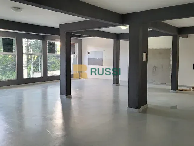 Galpão / Barracão com 368m², à venda ou para alugar, no bairro Jardim Satélite em São José dos Campos