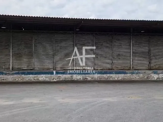 Galpão / Barracão com 2400m², para alugar, no bairro Caixa d'Água em Taubaté