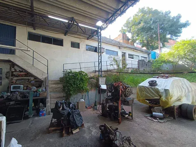 Galpão / Barracão à venda, no bairro Parque Novo Oratório em Santo André