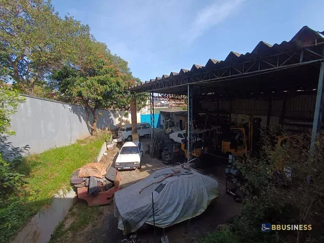 Galpão / Barracão à venda, no bairro Parque Novo Oratório em Santo André