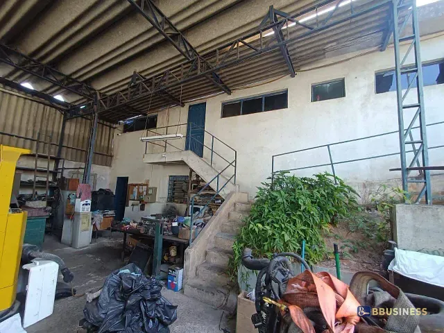 Galpão / Barracão à venda, no bairro Parque Novo Oratório em Santo André