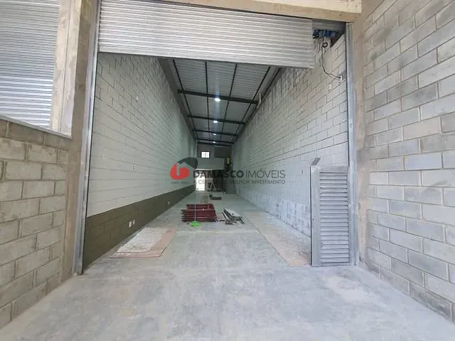 Galpão / Barracão com 150m², para alugar, no bairro Barcelona em São Caetano do Sul