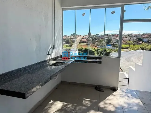 Galpão / Barracão para alugar, no bairro Jardim Aeroporto em Guaxupé