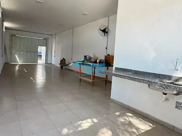 Galpão / Barracão para alugar, no bairro Jardim Aeroporto em Guaxupé