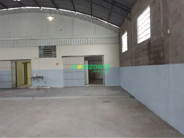 Galpão / Barracão com 1000m², à venda, no bairro Chácaras Reunidas em São José dos Campos