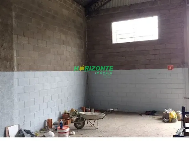 Galpão / Barracão com 1000m², à venda, no bairro Chácaras Reunidas em São José dos Campos