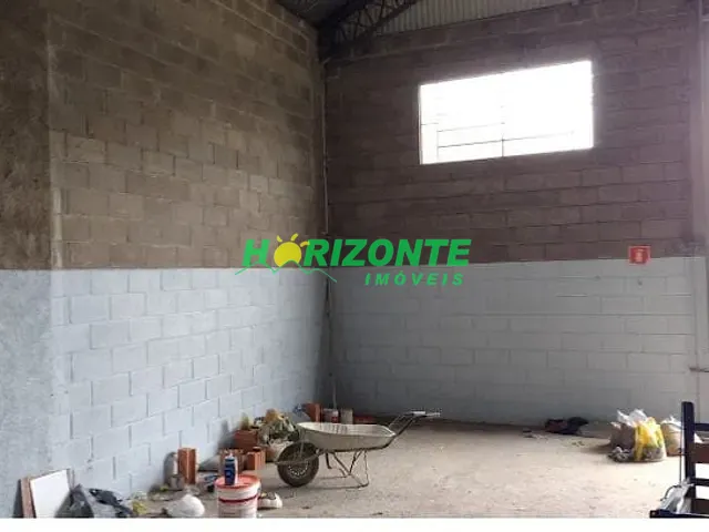 Galpão / Barracão com 1000m², à venda, no bairro Chácaras Reunidas em São José dos Campos