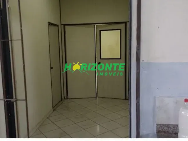 Galpão / Barracão com 1000m², à venda, no bairro Chácaras Reunidas em São José dos Campos